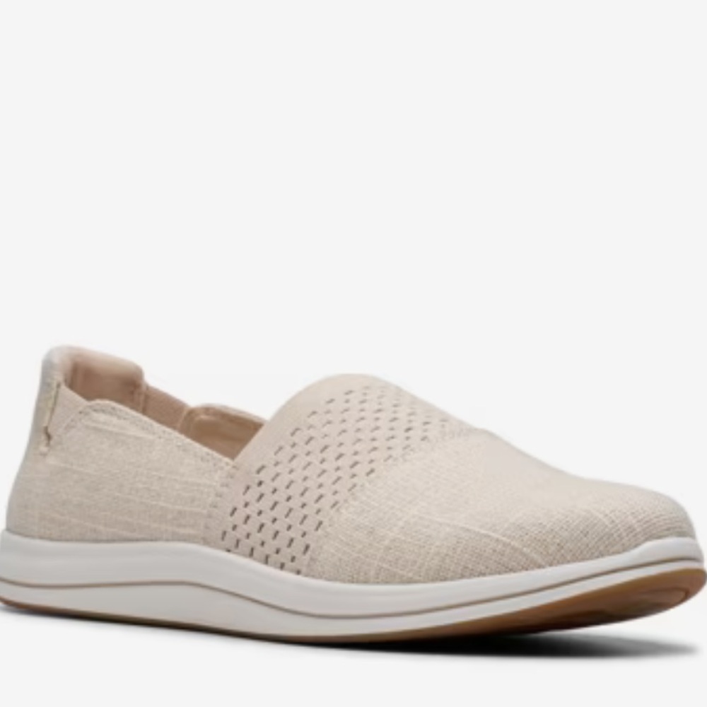 Clarks Breeze Vibe Slip-On Sneaker - Women's size 9 1/2